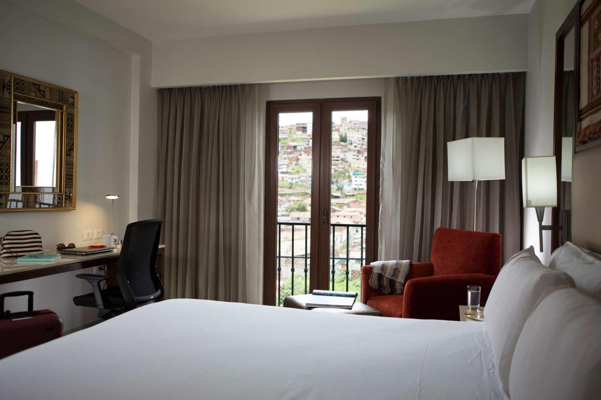 Hilton Garden Inn Cusco Bagian luar foto