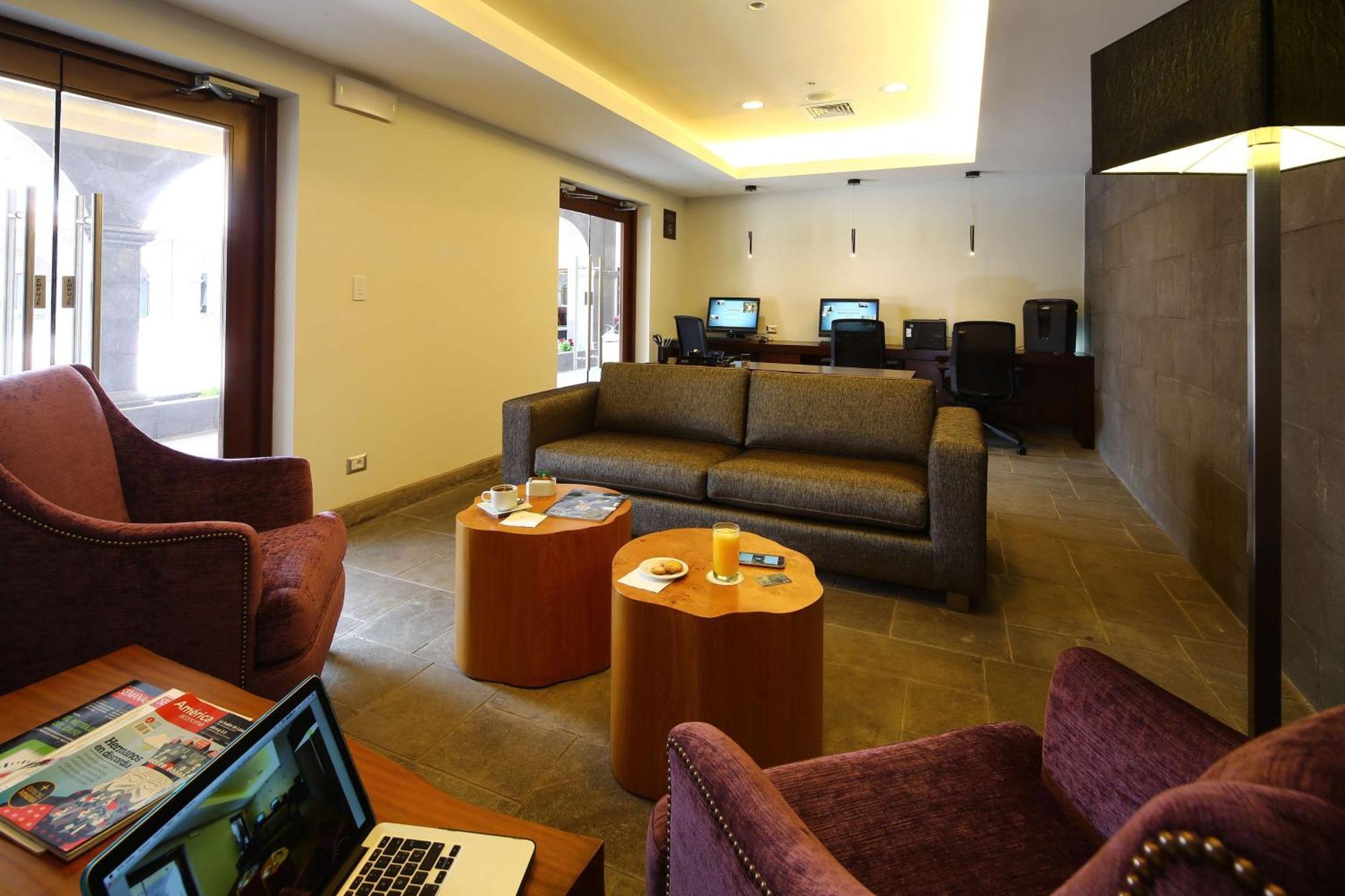 Hilton Garden Inn Cusco Bagian luar foto